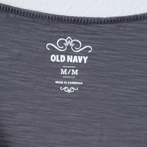 🆓 Old Navy Button-Front Cap Sleeve Tee - Picture 3 of 6